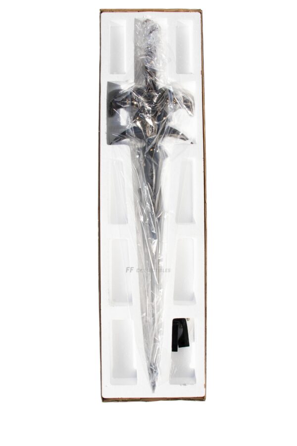 WORLD OF WARCRAFT - LICH KING FROSTMOURNE SWORD REPLICA (with FREE WALL PLAQUE) - Image 12