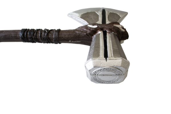 MARVEL'S AVENGERS - STORMBREAKER FOAM 4:5 REPLICA (72CM) - Image 3