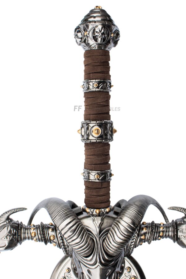 WORLD OF WARCRAFT - LICH KING FROSTMOURNE SWORD REPLICA (with FREE WALL PLAQUE) - Image 5