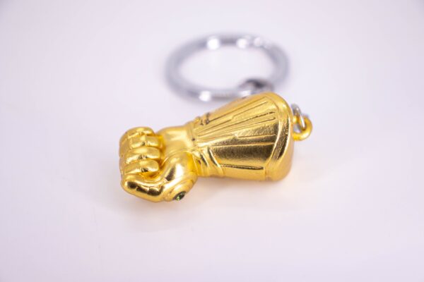 MARVEL’S AVENGERS – INFINITY GAUNTLET KEYCHAIN - Image 3