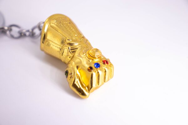 MARVEL’S AVENGERS – INFINITY GAUNTLET KEYCHAIN - Image 5