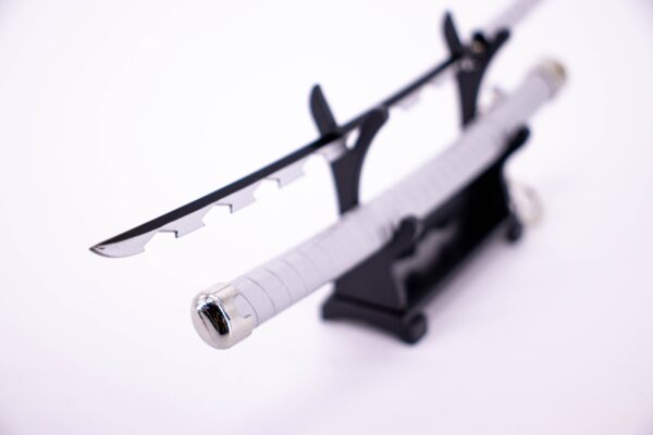 DEMON SLAYER – INOSUKE HASHIBARA’S NICHIRIN SWORD KEYCHAIN - Image 3
