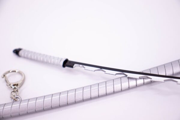 DEMON SLAYER – INOSUKE HASHIBARA’S NICHIRIN SWORD KEYCHAIN - Image 5