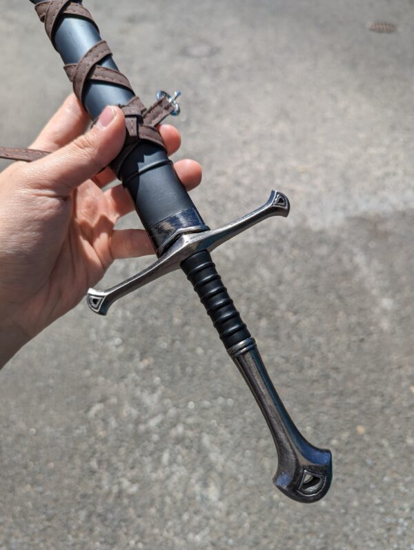 LORD OF THE RINGS – ANDURIL SHORT SWORD - Image 5