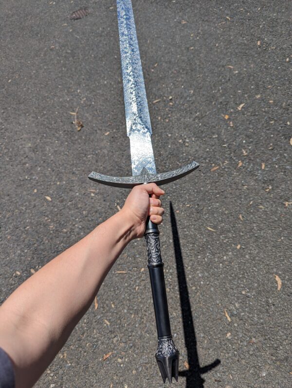 LORD OF THE RINGS – THE SWORD OF THE WITCH-KING OF ANGMAR