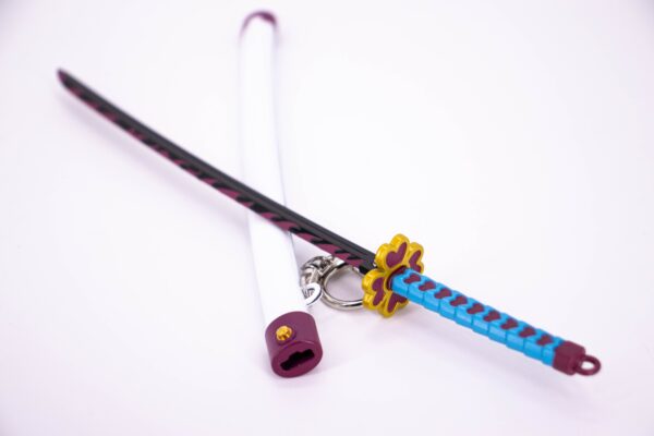 DEMON SLAYER – MITSURI KANROJI’S NICHIRIN SWORD KEYCHAIN - Image 4