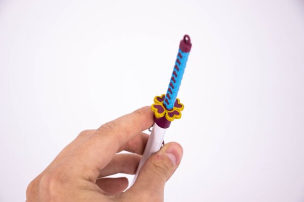 DEMON SLAYER – MITSURI KANROJI’S NICHIRIN SWORD KEYCHAIN - Image 7