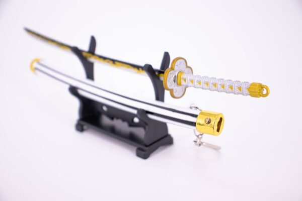 DEMON SLAYER – ZENITSU AGATSUMA’S NICHIRIN SWORD KEYCHAIN - Image 2