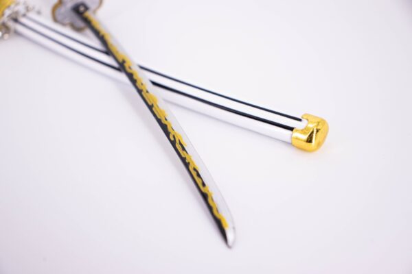 DEMON SLAYER – ZENITSU AGATSUMA’S NICHIRIN SWORD KEYCHAIN - Image 5