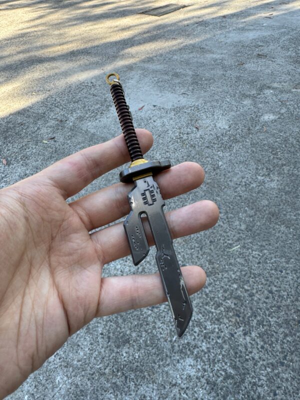 JUJUTSU KAISEN – INVERTED SPEAR OF HEAVEN KEYCHAIN - Image 3