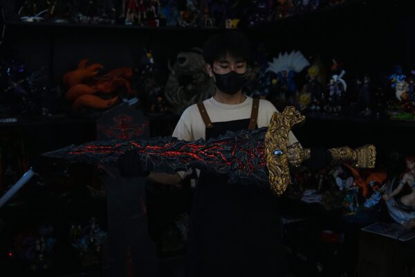 PANDA STUDIO – ELDEN RING: MALIKETH’S BLACK BLADE [PRE-ORDER] - Image 10