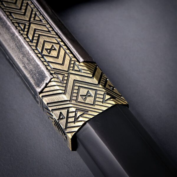 UNITED CUTLERY – LORD OF THE RINGS: BEARDED AXE OF GIMLI (UC2628) - Image 8