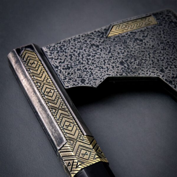 UNITED CUTLERY – LORD OF THE RINGS: BEARDED AXE OF GIMLI (UC2628) - Image 5
